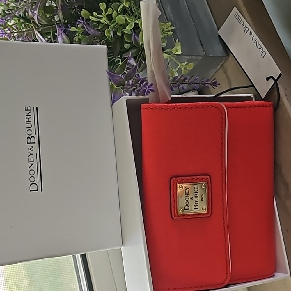 Dooney and Bourke NWT red Saffiano leather wallet